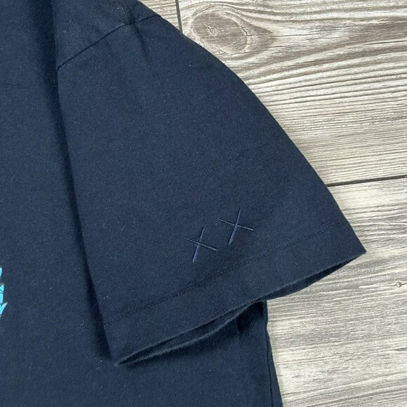 Uniqlo x Kaws x Sesame Street Cookie Monster T Shirt - Picture 5 of 6